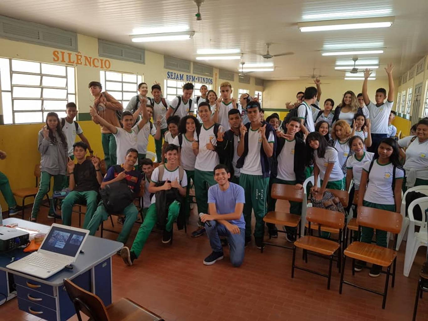 Palestras em Escolas Públicas